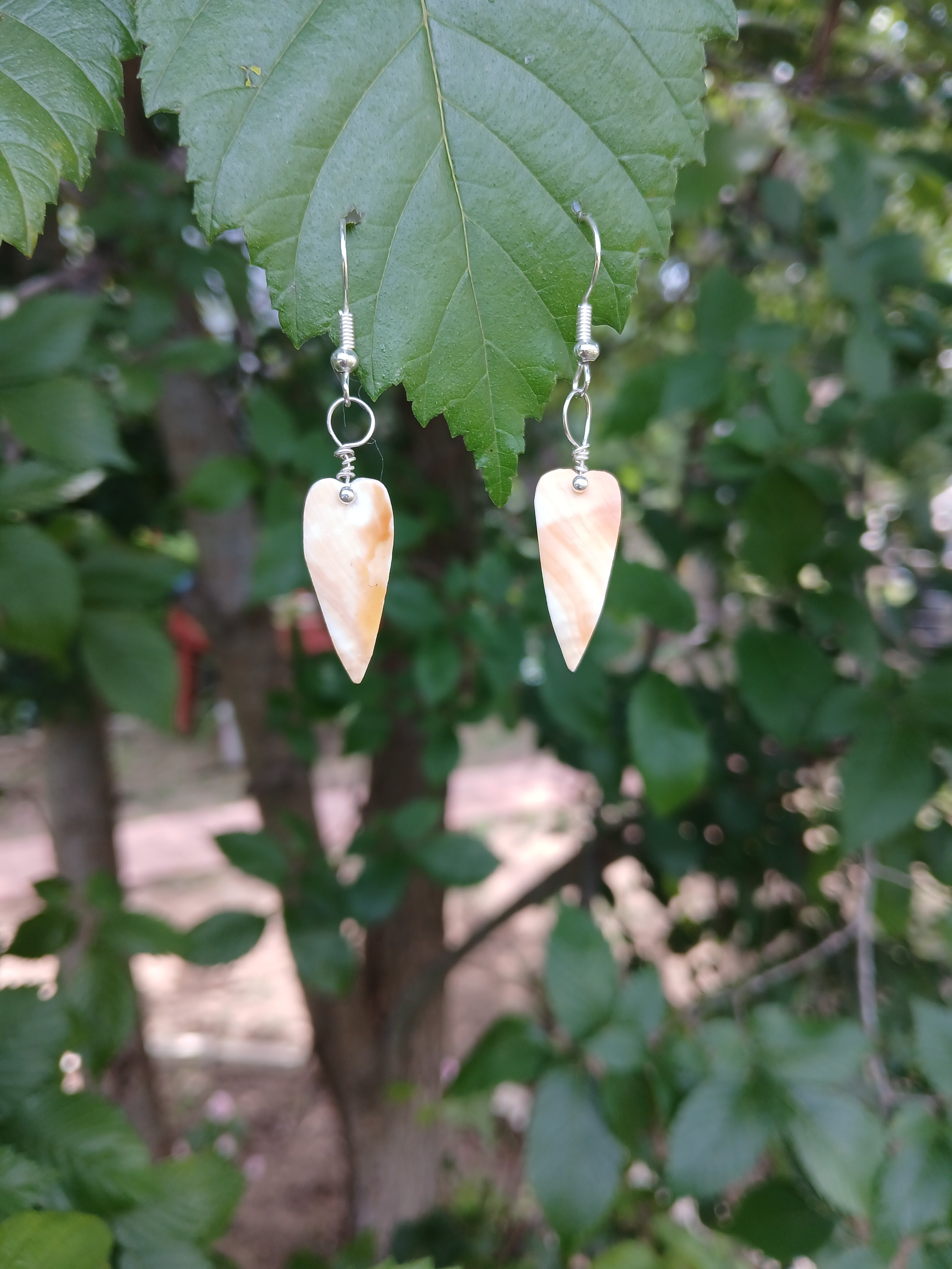 Natural pear shaped earrings